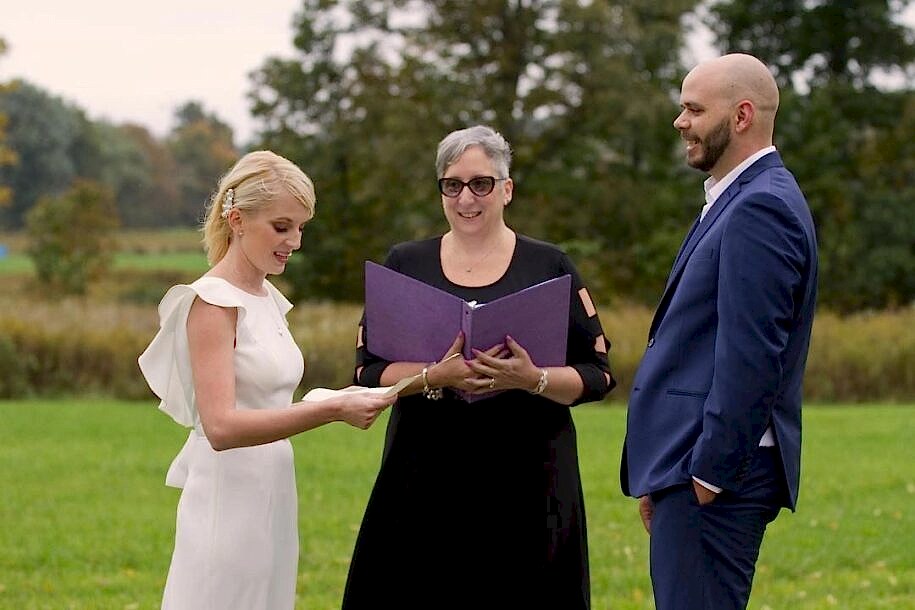 Ceremonies By Lori - Picking the right wedding officiant
