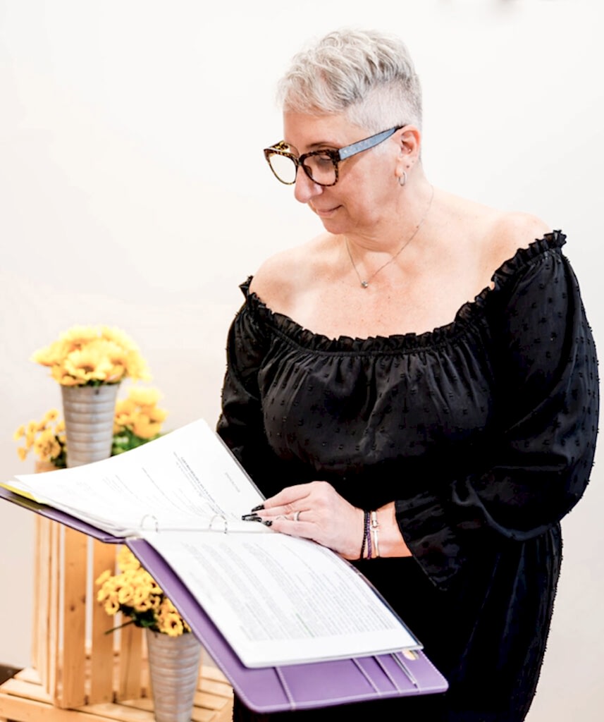 Lori - Reading wedding script - Photography courtesy of McGlynn Media